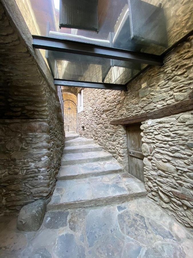 Independent Stone House With Lake View Musso Luaran gambar