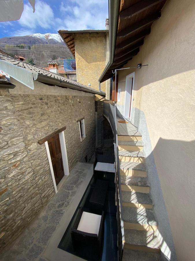 Independent Stone House With Lake View Musso Luaran gambar