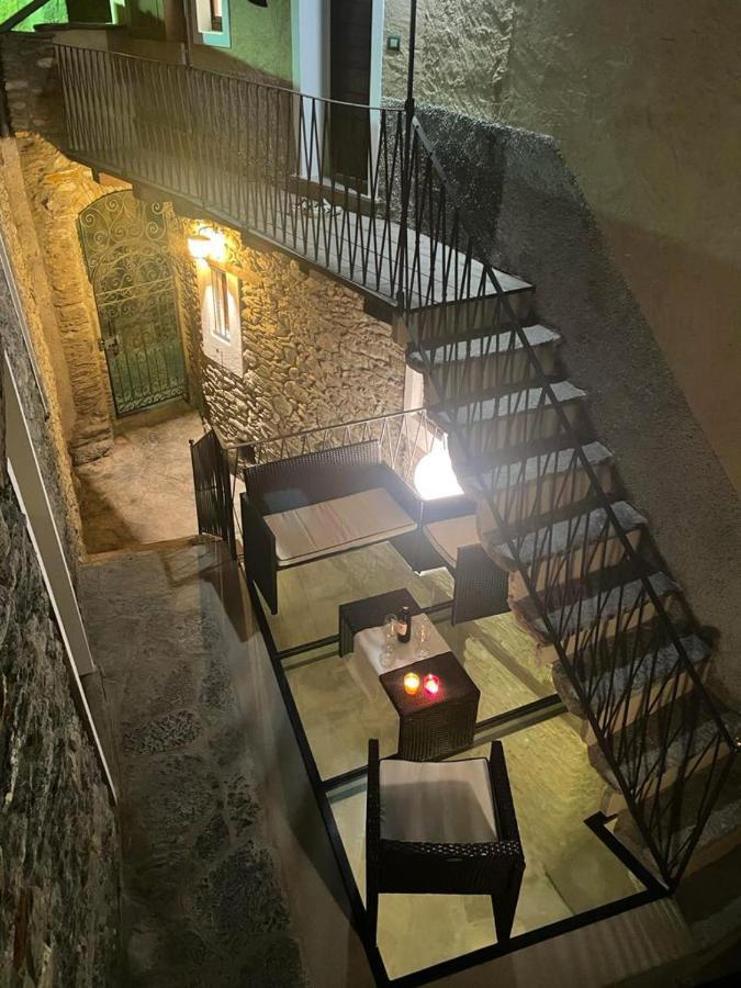 Independent Stone House With Lake View Musso Luaran gambar